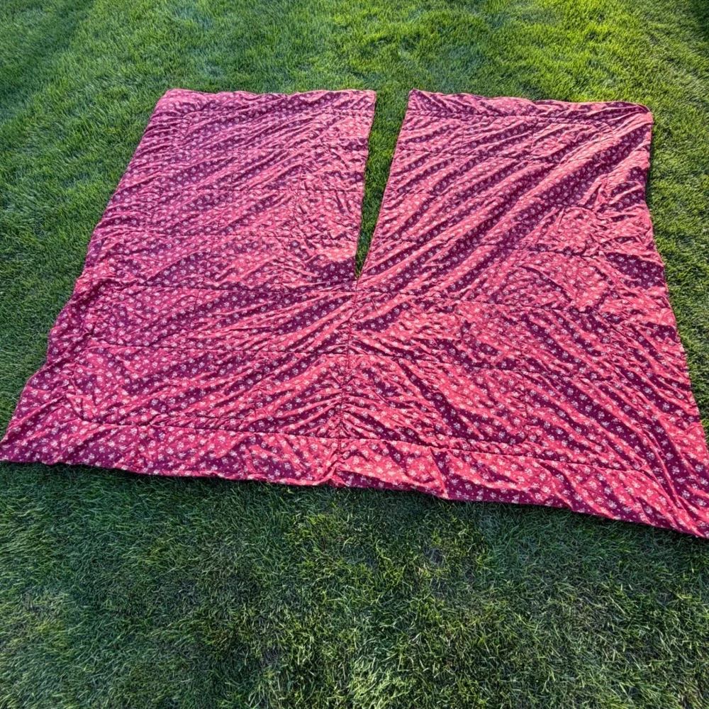 Vintage Cannon Floral Calico Quilted Bedspread Red Cottagecore Made in USA 94x81
